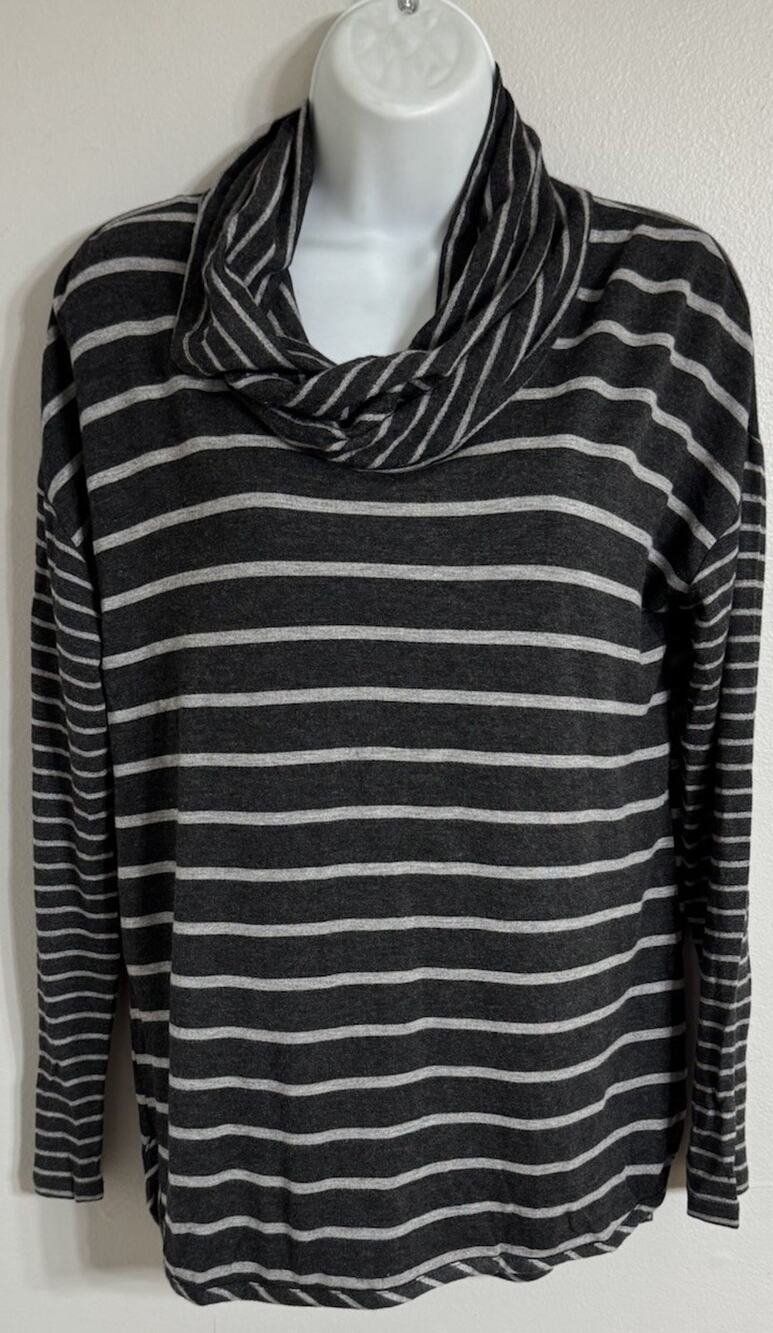 Cable & Gauge Top Women’s Size Small Long Sleeve Cowl Neck Pullover Blouse NEW
